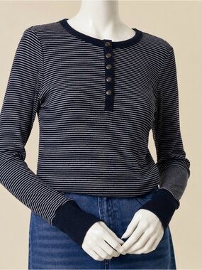 Doe & Rae Black & White Striped Henley Thumb Hole Long Sleeve Top